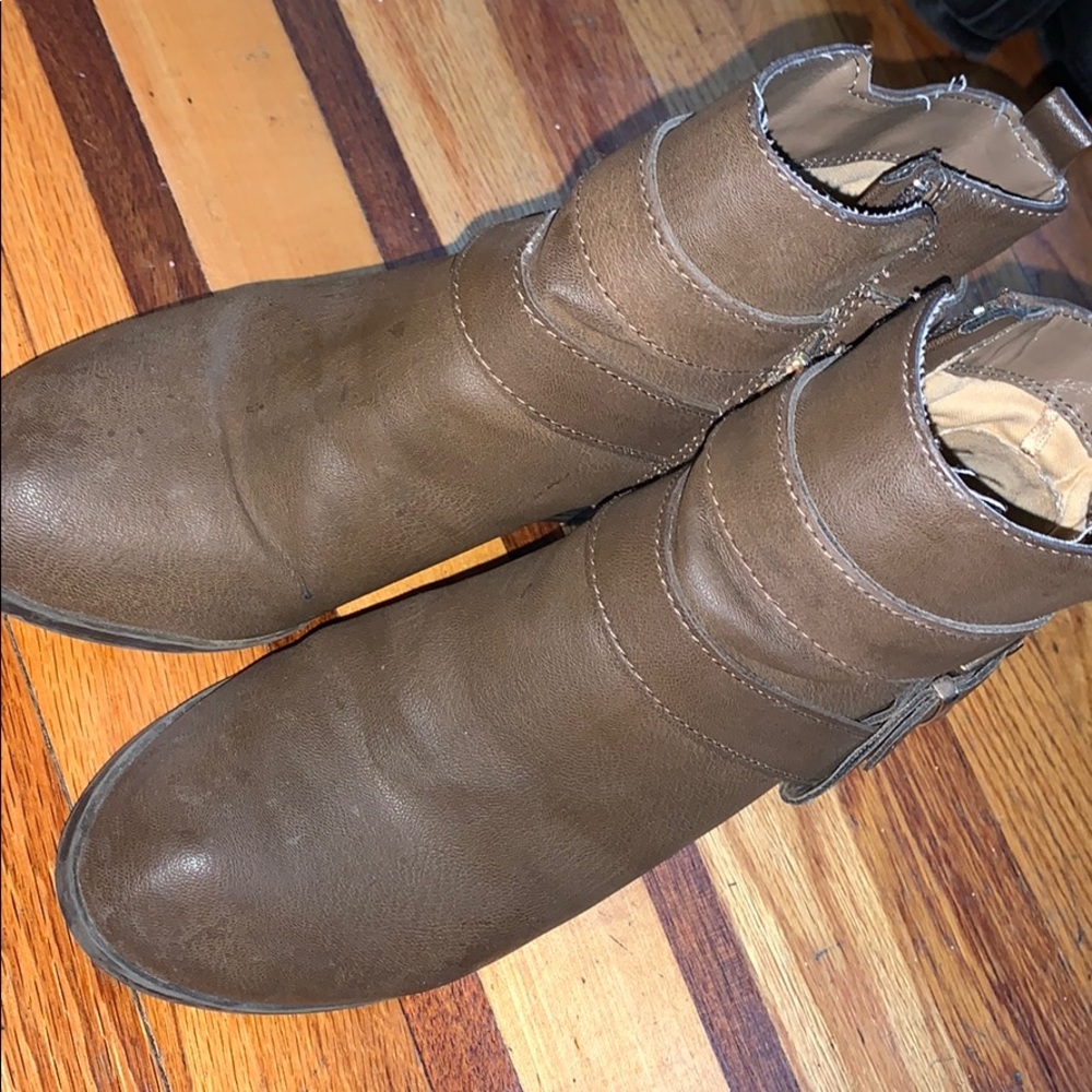 Express Brown booties